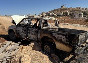 İşgalci İsrailliler Batı Şeria'da Filistinlilerin araçlarını yaktı