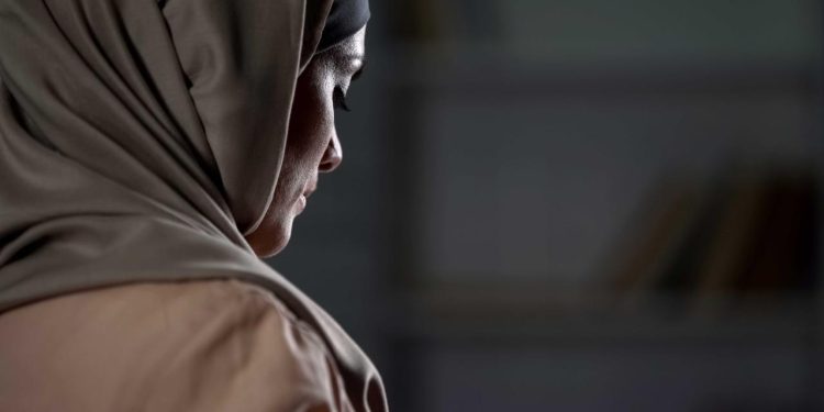 Almanya'da bir fahri yargıca başörtüsü taktığı gerekçesiyle görev verilmedi