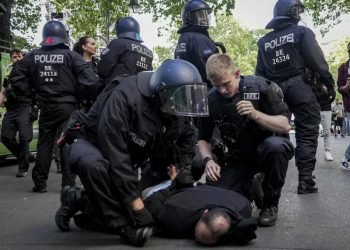 Almanya'nın 8 Ekim'den bu yana soykırım destekçiliği polis şiddetliyle de kendini gösterdi