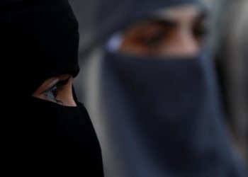 İtalya'da Başbakan Meloni'nin partisi, peçe ve burka yasağı için yasa teklifi verdi