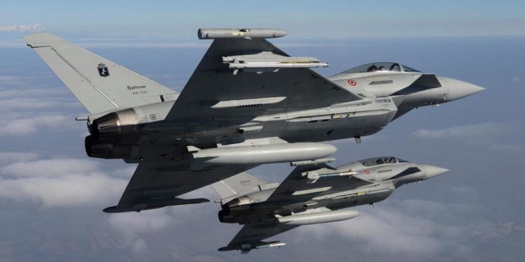 Arap ve İsrail basını, Türkiyenin İngiltere ile Eurofighter anlaşması imzalamasına geniş yer verdi