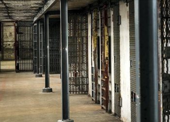 İsrail cezaevlerindeki 49 Filistinli kadın tacizle karşı karşıya