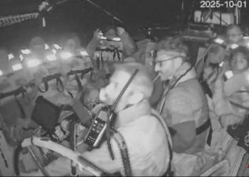 İsrail'in soykırım ordusu, gemileri yasadışı şekilde ele geçirmeye başladı