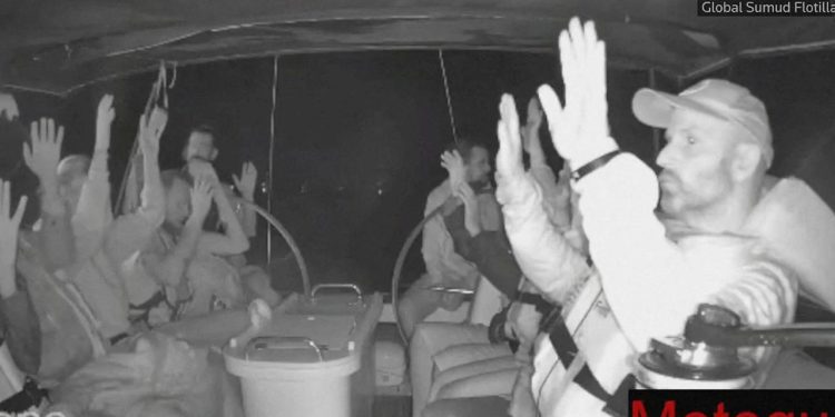 Haydut İsrail, 8 gemiyi uluslararası sularda korsanlıkla gasbetti