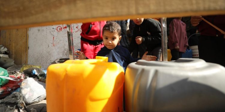 Gazze Belediyesi: Su kıtlığı ve 250 bin ton atık Filistin halkının sağlığını tehdit ediyor