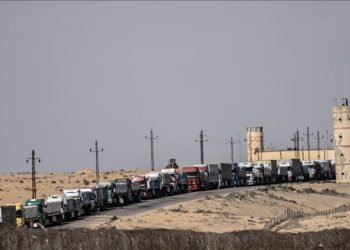 Gazze'deki hükümet: 10 Ekim'deki ateşkesten bu yana Gazze Şeridi'ne ancak 986 yardım tırı ulaştı