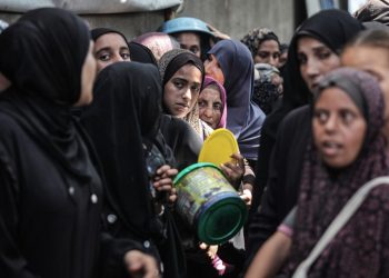 Katil İsrail son 24 saatte 66 Filistinliyi daha katletti