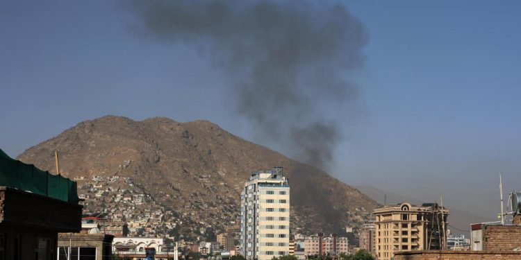 Afganistan'ın başkenti Kabil'de patlama sesi duyuldu