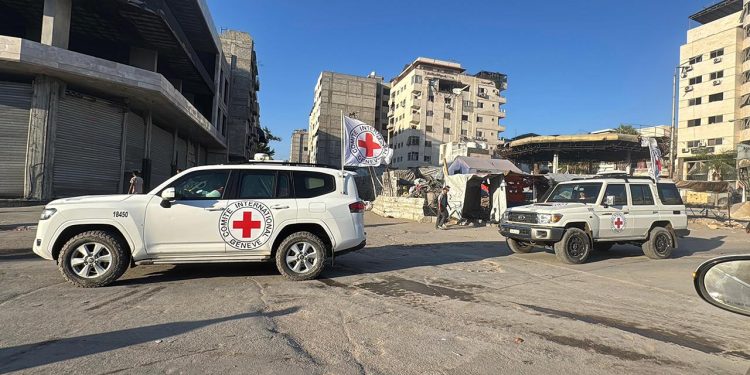 İsrail ve Gazze'de esir takası başladı