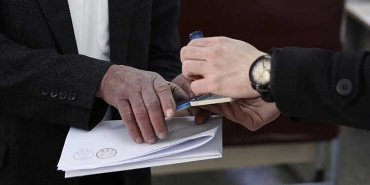 KKTC, cumhurbaşkanı seçimi için sandığa gidiyor