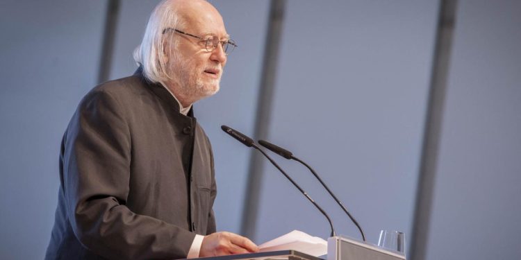 2025 Nobel Edebiyat Ödülü'nü Macar yazar Laszlo Krasznahorkai kazandı