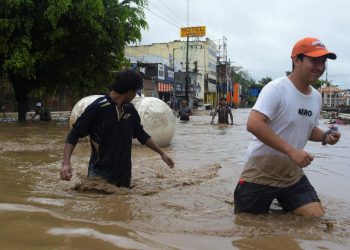 Meksika'da sel: 42 kişi hayatını kaybetti