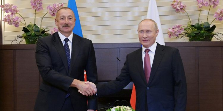 Kremlin: Putin ve Aliyev bugün bir araya gelecek