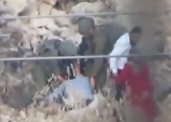 İşgalci İsrailliler, 70 yaşındaki Filistinli kadın ile damadına saldırdı