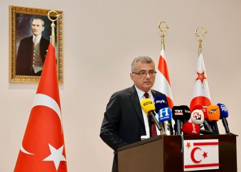 Erhürman: Kıbrıslı Türklerin iradesi yok sayılarak ada adına anlaşma yapılması kabul edilemez