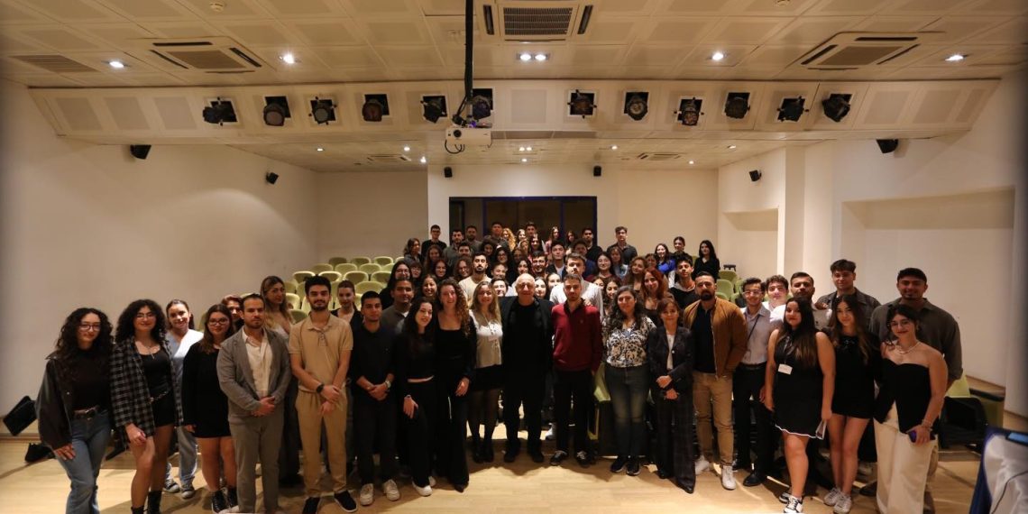 LAÜ’ de Dr. Dt. Yalçın Ergir’in semineri büyük bir ilgiyle gerçekleşti