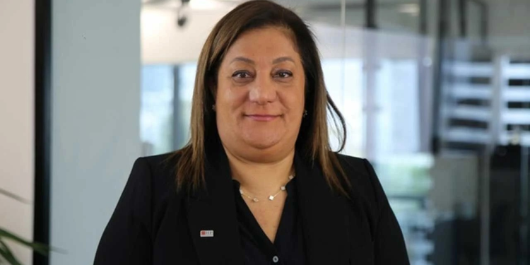 Manavoğlu: Bir kadın olarak ayrı bir gurur duydum.