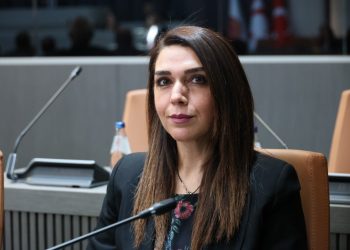 Kürşat: Emeği yok sayan, hukuku çiğneyen bu düzen sürdürülemez; erken seçim şart!