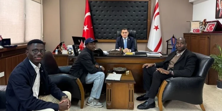 Oğuz yabancı öğrencilerin muhaceret sorunlarını dinledi: Mağduriyetin kalkması için çalışma başlatılacak