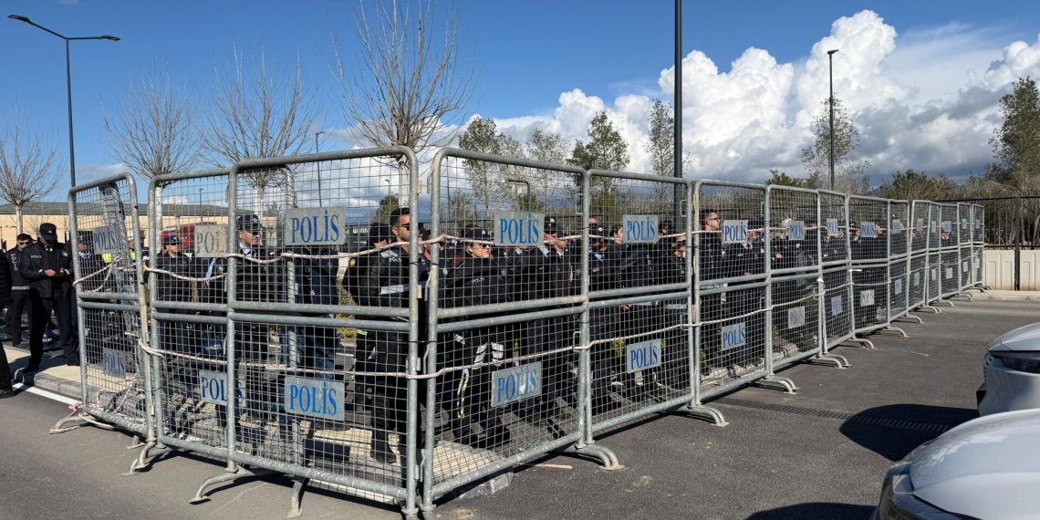 Bakanlar Kurulu tüm grevleri yasakladı