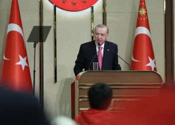 Aranıza nifak sokulmasına müsaade etmeyin