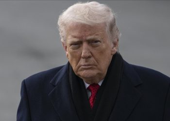 İran’a yönelik saldırıların “diplomatik çözümü kolaylaştırdığını” savundu