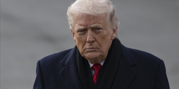 İran’a yönelik saldırıların “diplomatik çözümü kolaylaştırdığını” savundu