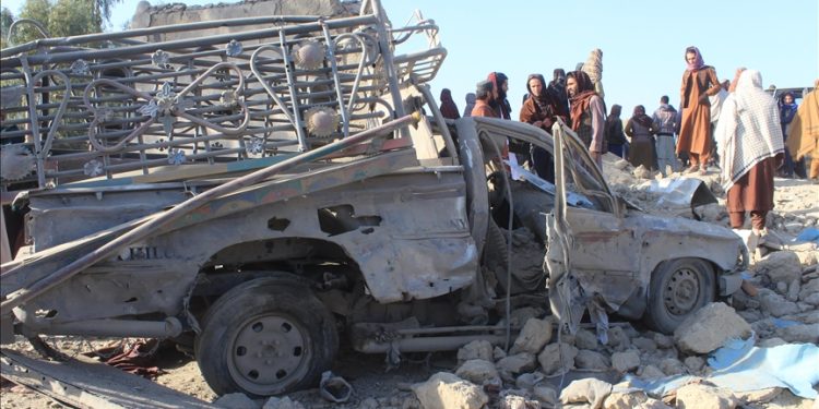 Pakistan ile Hindistan’ın karşılıklı saldırılarında 52 kişi hayatını kaybetti