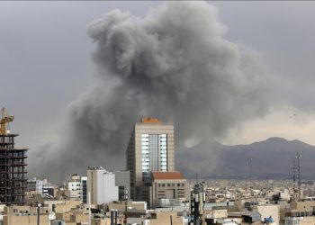 Tahran’da patlama sesleri yükseliyor