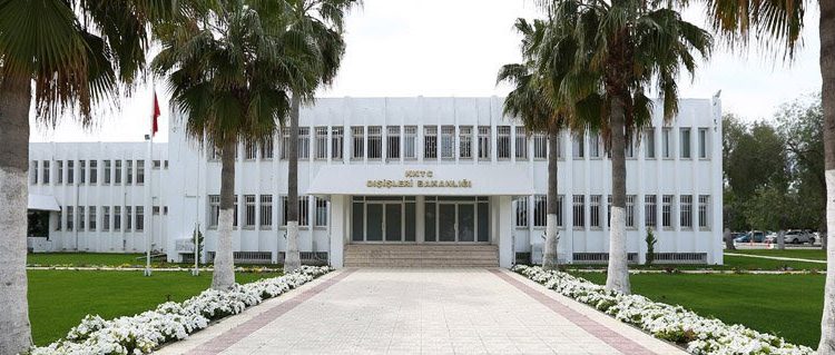 Dışişleri Bakanlığı, savaş nedeniyle Körfez ülkelerinde mahsur kalan vatandaşların tahliyesi hakkında açıklama yaptı