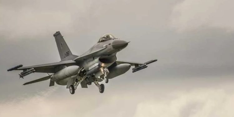 Kıbrıs’a yöneldiği düşünülen 2 İHA, Yunan F-16’ları tarafından Lübnan hava sahasında vuruldu