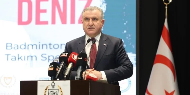Türkiye Gençlik Bakanı Osman Aşkın Bak: Spora ambargo konulmasına karşıyız
