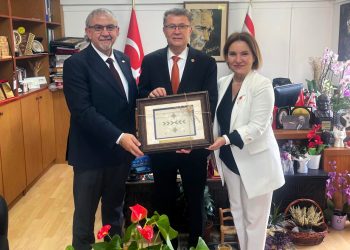 Zaimağaoğlu, TDK Başkanı Mert ile AÖA Başkanı Konedralı ile görüştü