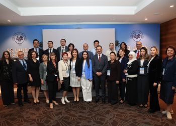 DAÜ Tıp Fakültesı Dekanı Güzoğlu, 33. Ulusal Neonatoloji Kongresi’nde KKTC’yi temsil etti