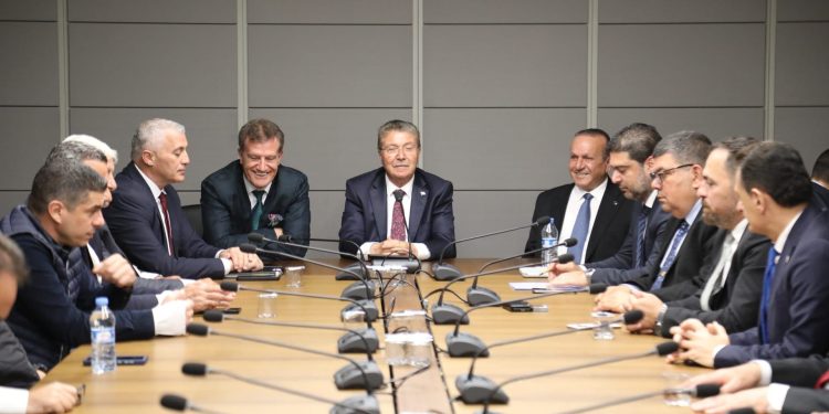 BAŞBAKAN ÜNAL ÜSTEL: “DÜZENLEME YENİDEN KOMİTEYE ÇEKİLECEK, UZLAŞIYLA GENEL KURUL’A TAŞINACAK”