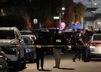 Trump'ın katıldığı programda silahlı saldırı: 1 polis yaralandı