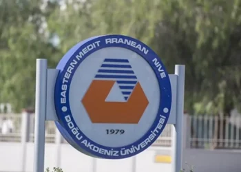 DAÜ Hukuk Fakültesi 30. yılını mezunlarıyla kutluyor