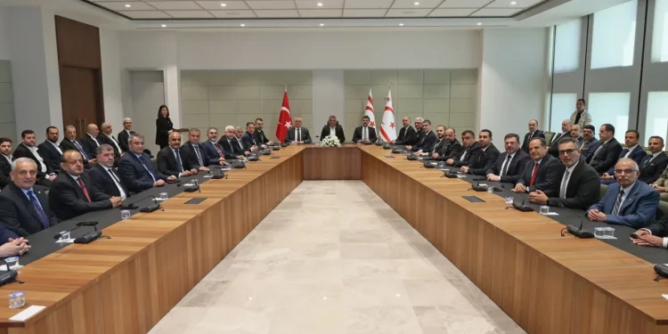 Erhürman, HATSO Yönetim Kurulu heyetini kabul etti