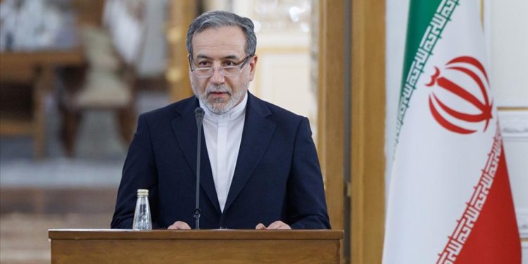 Arakçi'den Pakistan, Umman ve Rusya turu: Amacım istişarelerde bulunmak