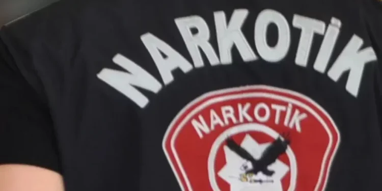 Kaza yapan sürücünün aracında uyuşturucu bulundu!