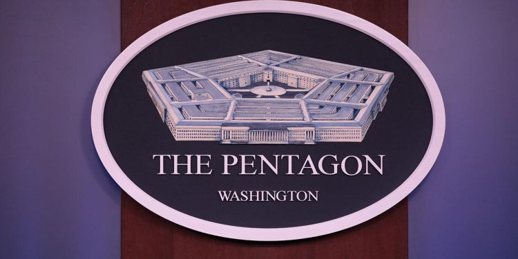 Pentagon: ABD Donanma Sekreteri John Phelan görevinden ayrıldı