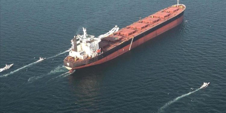 CENTCOM, ABD'nin ablukası nedeniyle petrol tankerinin İran limanına geçişini engellediğini açıkladı