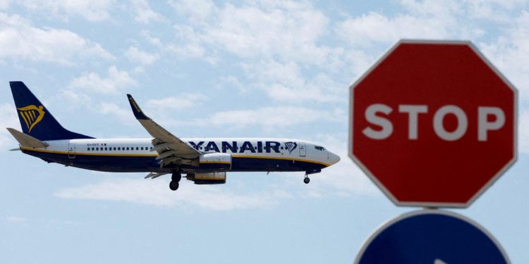 Ryanair CEO'su Michael OLeary'den Avrupa havacılık sektörü için iflas uyarısı