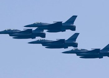 Savaş uçaklarının pilotlar fotoğraf çekerken çarpıştığı ortaya çıktı