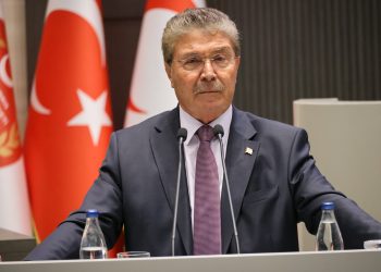 Üstel’den muhalefete ekonomi cevabı: Rakamlarla konuşuyoruz, ekonomi büyüdü