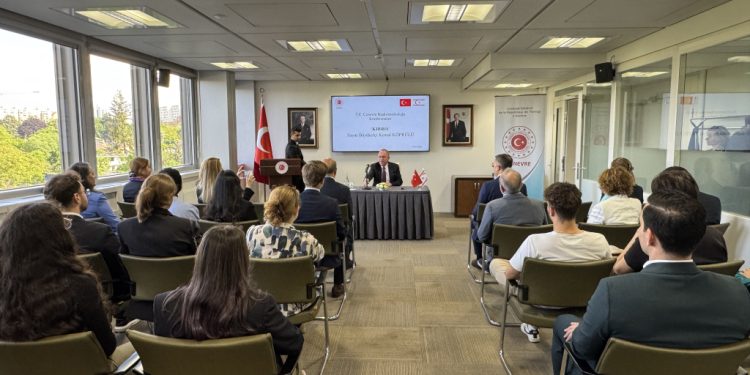 Cenevre’de “Kıbrıs” konulu konferans düzenlendi