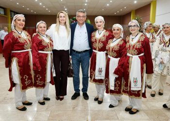 Cumhurbaşkanı Erhürman Kıbrıs Türk Halk Dansları Federasyonu 11. Halk Dansları Şöleni’ne katıldı