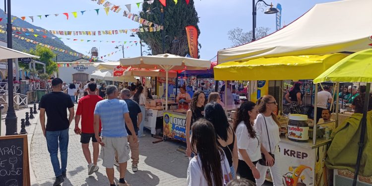 21. Kıbrıs İpek Koza Festivali yapıldı