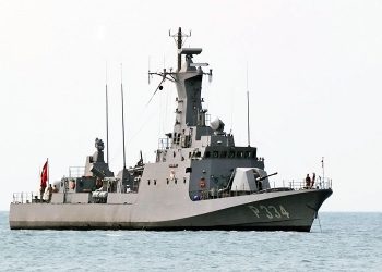 Türk Deniz Kuvvetleri denizaltısı ve hücumbotu halkın ziyaretine açılacak