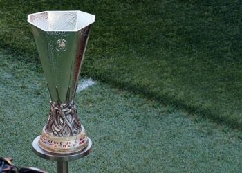 UEFA Avrupa Ligi kupası İstanbulda sahibini bulacak